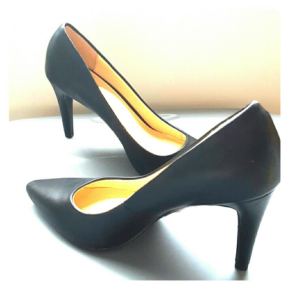 NEW black a.n.a heels